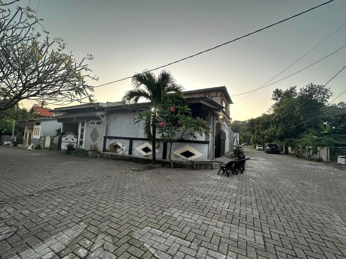 Ossava House Villa Senggigi Exterior photo